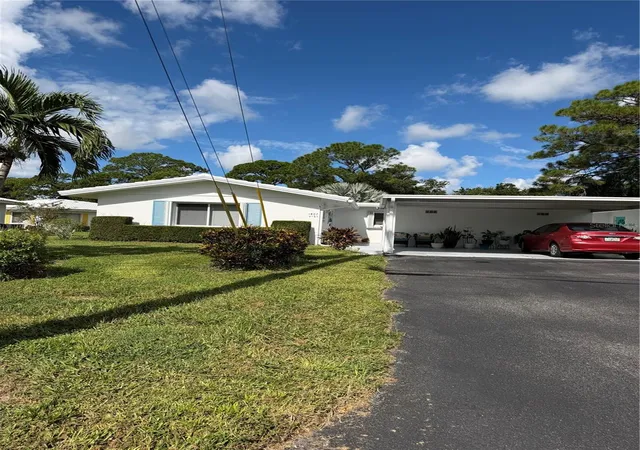 Photo 1 of House for sale at 1807 University Pl #151, Sarasota, FL 34235 | MLS# TB8554698 | Listing updated on 2026-10-04