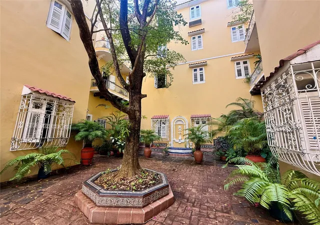 Photo 3 of Condo for sale at 153 De La Cruz #4C, San Juan, PR 00901 | MLS# PR9124700 | Listing updated on 2026-10-14