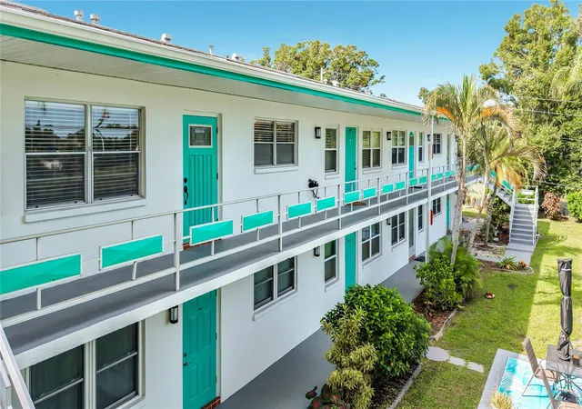 Photo 2 of Condo for sale at 6100 21st Street N #17, Saint Petersburg, FL 33714 | MLS# TB8554705 | Listing updated on 2026-10-06