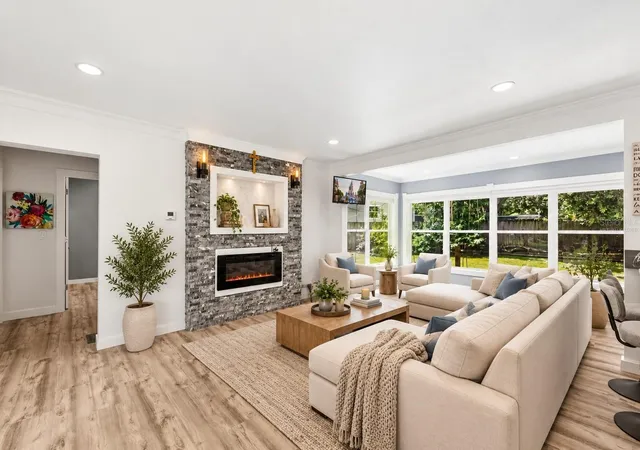 Photo 1 of Single family home for sale at 3221 Underhill Ct, Orlando, FL 32803 | MLS# O6447108 | Listing updated on 2026-10-06