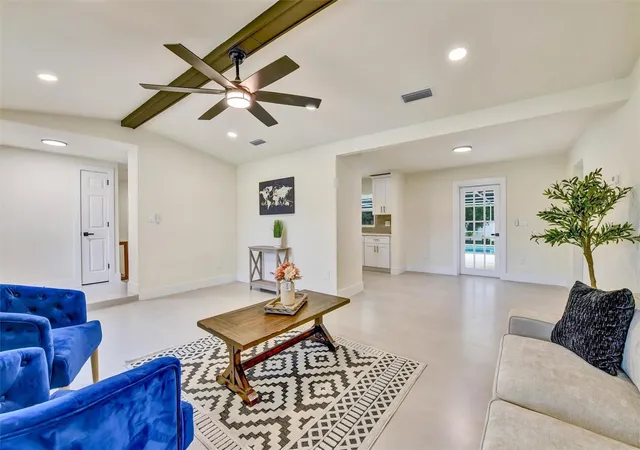 Photo 4 of Single family home for sale at 1207 S Belcher Rd, Clearwater, FL 33764 | MLS# TB8554708 | Listing updated on 2026-10-07