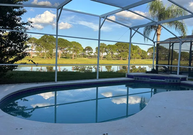 Photo 4 of Single family home for sale at 14249 Sports Clb Way, Orlando, FL 32837 | MLS# O6447112 | Listing updated on 2026-10-04