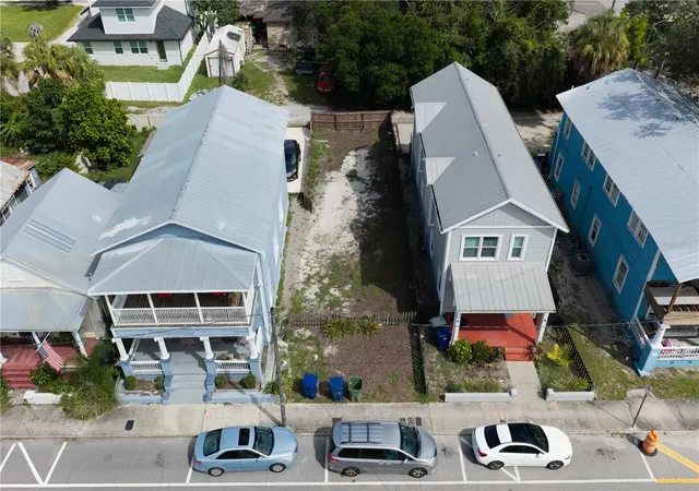 Photo 1 of Land for sale at 1912 E Columbus Dr, Tampa, FL 33605 | MLS# O6447114 | Listing updated on 2026-10-04