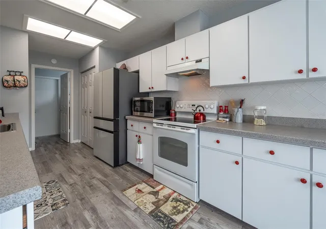 Photo 3 of Single family home for sale at 6492 Sw 84th Street, Ocala, FL 34476 | MLS# OM733423 | Listing updated on 2026-10-06