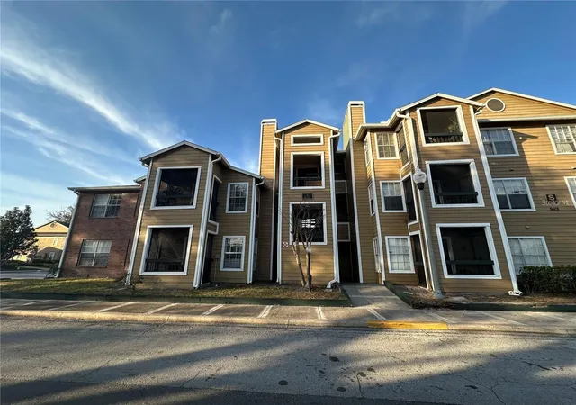 Photo 1 of Condo for sale at 5601 Rosebriar Way #S304, Orlando, FL 32822 | MLS# S5158845 | Listing updated on 2026-10-04
