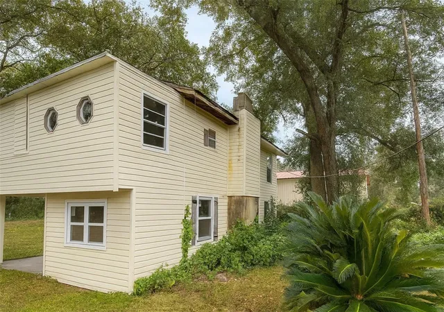 Photo 1 of Single family home for sale at 20850 SE 156th Place, Umatilla, FL 32784 | MLS# O6447116 | Listing updated on 2026-10-06