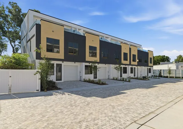 Photo 3 of Townhouse for sale at 8409 Modano Pl, Tampa, FL 33614 | MLS# TB8554715 | Listing updated on 2026-10-04