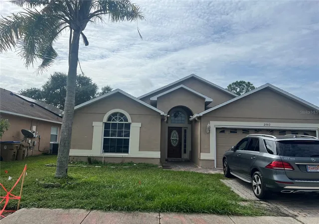 Photo 1 of Single family home for sale at 2502 Crown Ridge Cir, Kissimmee, FL 34744 | MLS# S5158846 | Listing updated on 2026-10-04
