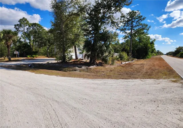 Photo 3 of Manufactured home for sale at 27029 Sumatra Dr, Punta Gorda, FL 33955 | MLS# C7531532 | Listing updated on 2026-10-04