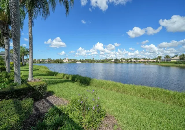 Photo 2 of Single family home for sale at 5924 Mariposa Ln, Sarasota, FL 34238 | MLS# A4708422 | Listing updated on 2026-10-23
