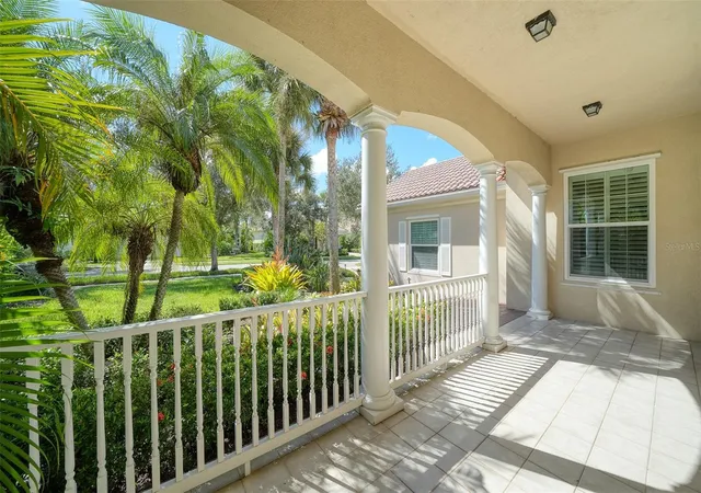 Photo 4 of Single family home for sale at 5924 Mariposa Ln, Sarasota, FL 34238 | MLS# A4708422 | Listing updated on 2026-10-23