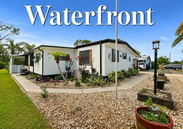 Photo 2 of Manufactured home for sale at 5660 Wood St, Port Orange, FL 32127 | MLS# O6447121 | Listing updated on 2026-10-04