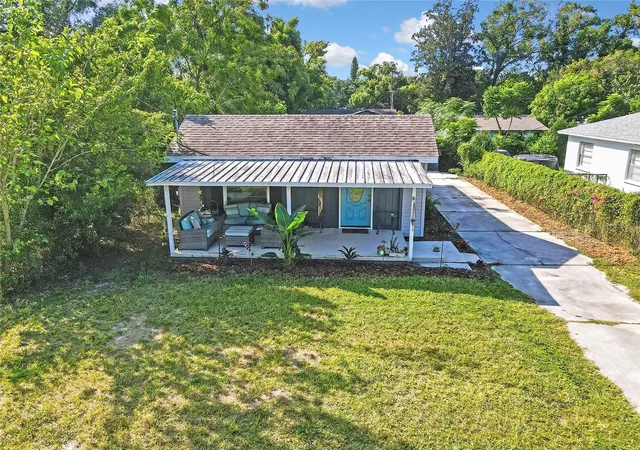 Photo 1 of Single family home for sale at 1815 E Seward St, Tampa, FL 33604 | MLS# W7890069 | Listing updated on 2026-10-08