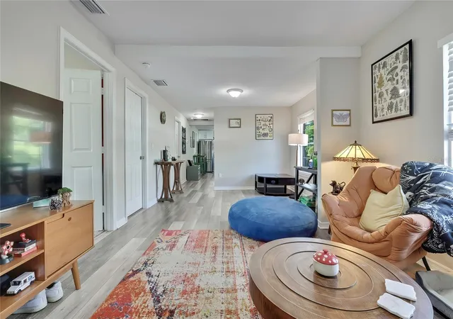 Photo 3 of Single family home for sale at 1815 E Seward St, Tampa, FL 33604 | MLS# W7890069 | Listing updated on 2026-10-08
