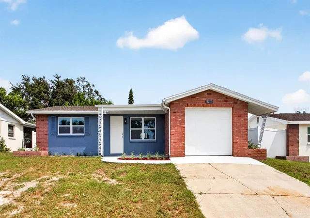 Photo 1 of Single family home for sale at 9516 Gray Fox Ln, Port Richey, FL 34668 | MLS# TB8554726 | Listing updated on 2026-10-04