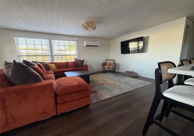 Photo 3 of Sale Pending at 5221 Poinciana Cir, New Port Richey, FL 34653 | MLS# O6447128 | Listing updated on 2026-10-06