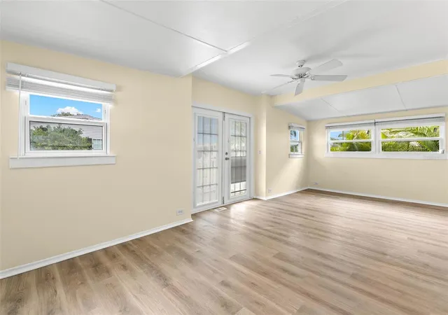 Photo 3 of Manufactured home for sale at 6830 Americana Dr Ne #127, Saint Petersburg, FL 33702 | MLS# TB8554729 | Listing updated on 2026-10-04