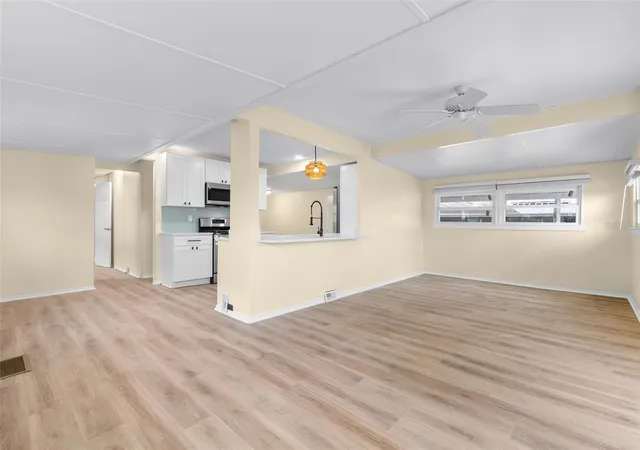 Photo 3 of Manufactured home for sale at 6830 Americana Dr NE #127, Saint Petersburg, FL 33702 | MLS# TB8554729 | Listing updated on 2026-10-04