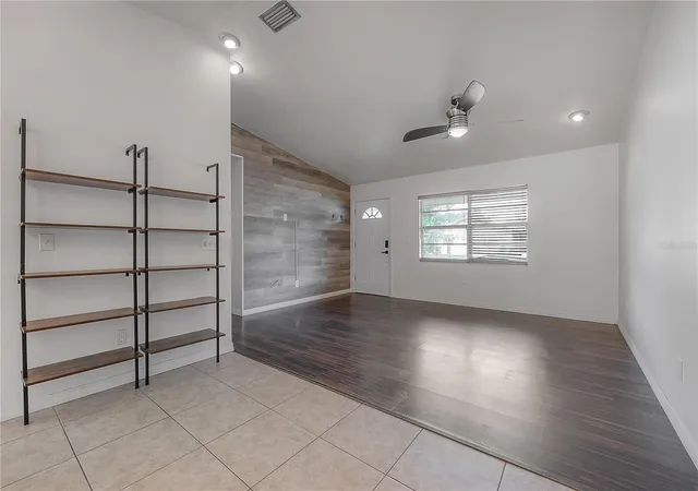 Photo 3 of Single family home for sale at 21610 Lagoon Dr, Lutz, FL 33549 | MLS# TB8554731 | Listing updated on 2026-10-06