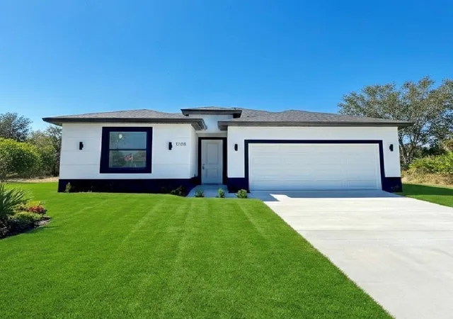 Single family home for sale at 9031 W Castle Cir, Labelle, FL 33935 | MLS# O6447130 | Listing updated on 2026-10-13