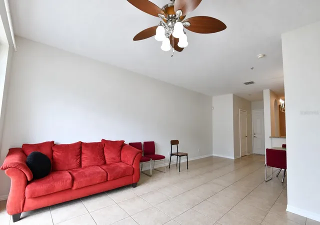 Photo 3 of Townhouse for sale at 6063 Strada Isle Way, Orlando, FL 32835 | MLS# O6447131 | Listing updated on 2026-10-06