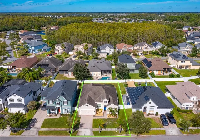 Photo 3 of Single family home for sale at 16514 Tudor Grv Dr, Orlando, FL 32828 | MLS# O6447132 | Listing updated on 2026-10-09
