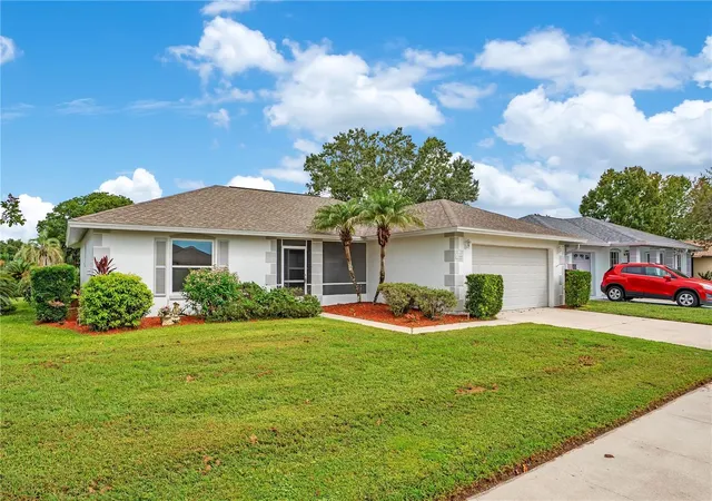 Photo 2 of Single family home for sale at 11405 Stamfield Dr, Orlando, FL 32821 | MLS# O6447138 | Listing updated on 2026-10-06