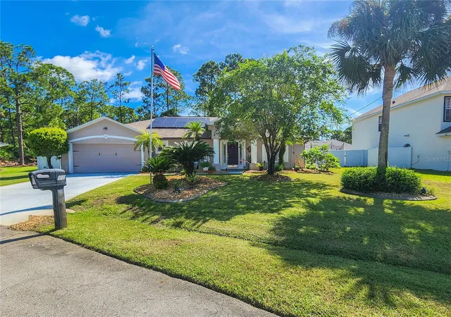 Photo 3 of Single family home for sale at 12 Selkirk Pl, Palm Coast, FL 32164 | MLS# FC321902 | Listing updated on 2026-10-05