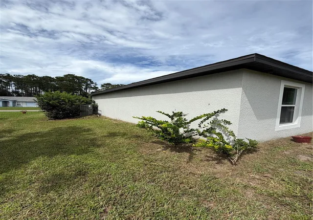 Photo 4 of Single family home for sale at 65 Ryecliffe Dr, Palm Coast, FL 32164 | MLS# FC321903 | Listing updated on 2026-10-04