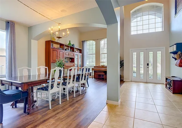 Photo 3 of Single family home for sale at 5028 Coveview Dr, Saint Cloud, FL 34771 | MLS# O6447140 | Listing updated on 2026-10-07