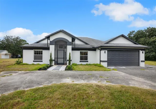Photo 3 of Single family home for sale at 6549 State Rd 33, Clermont, FL 34714 | MLS# S5158854 | Listing updated on 2026-10-09