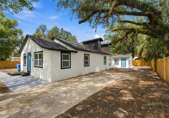 Photo 1 of Single family home for sale at 812 E Orange Ave S, Tampa, FL 33613 | MLS# TB8554751 | Listing updated on 2026-10-04