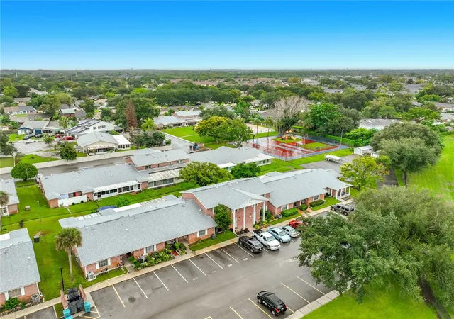 Photo 32 of Townhouse for sale at 1225 Carriage Ln #1, ORLANDO, FL 32807 | MLS# O6447144 | Listing updated on 2026-10-08