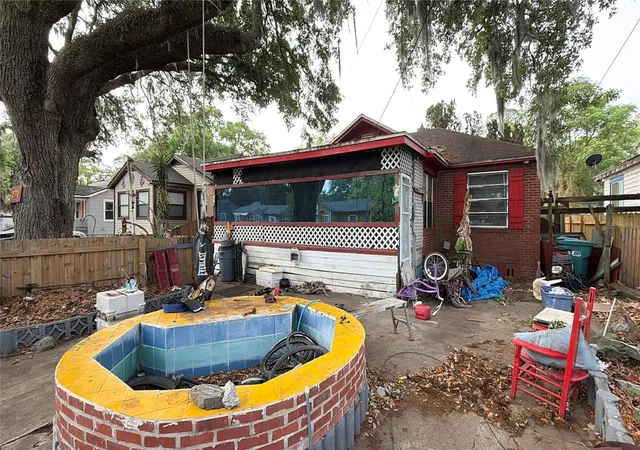 Photo 4 of Single family home for sale at 270 E 46th Street, Jacksonville, FL 32208 | MLS# O6447149 | Listing updated on 2026-10-04