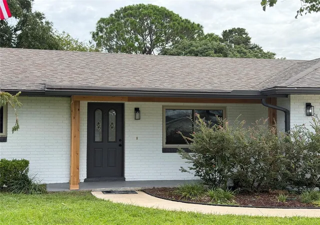 Photo 3 of Single family home for sale at 3915 Port Simbor Ave, Orlando, FL 32817 | MLS# O6447155 | Listing updated on 2026-10-05