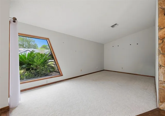 Photo 3 of Single family home for sale at 11 Sweetbay Ct, Homosassa, FL 34446 | MLS# TB8554763 | Listing updated on 2026-10-04