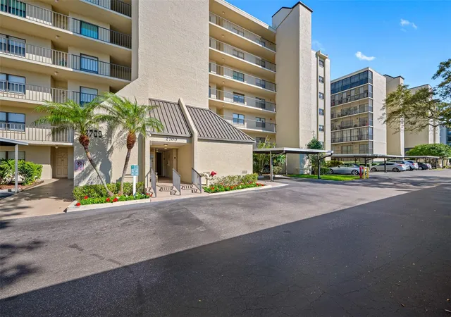 Photo 2 of Condo for sale at 2700 Cvs Cay Dr #1-3B, Clearwater, FL 33760 | MLS# TB8554765 | Listing updated on 2026-10-06
