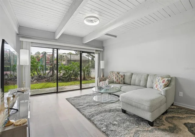 Photo 2 of Condo for sale at 5304 Burning Tree Dr #D03, Orlando, FL 32811 | MLS# O6447167 | Listing updated on 2026-10-08