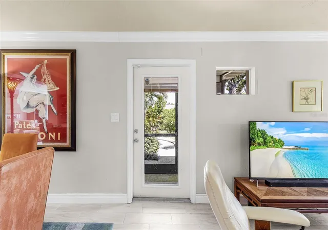 Photo 3 of Single family home for sale at 2138 Temple St, Sarasota, FL 34239 | MLS# TB8554778 | Listing updated on 2026-10-05