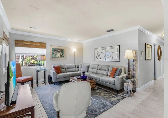 Photo 4 of Single family home for sale at 2138 Temple St, Sarasota, FL 34239 | MLS# TB8554778 | Listing updated on 2026-10-05