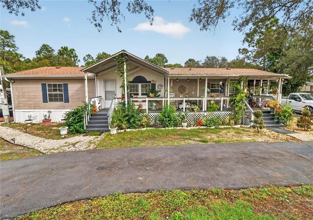 Photo 1 of Manufactured home for sale at 12627 Beagle Rd, Hudson, FL 34667 | MLS# W7890078 | Listing updated on 2026-10-05