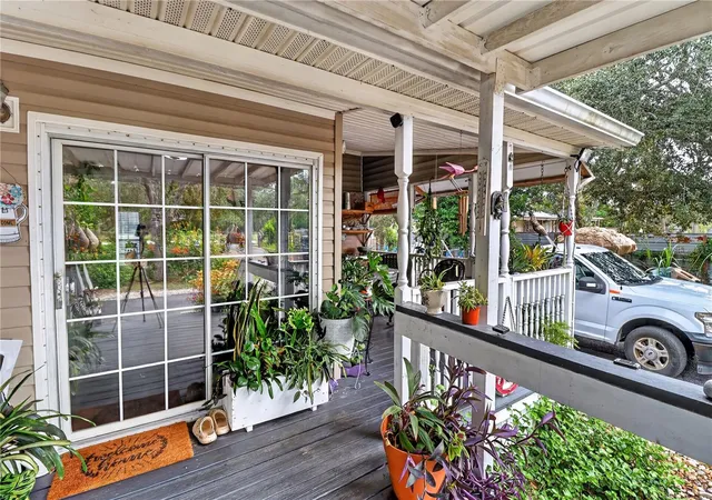 Photo 2 of Manufactured home for sale at 12627 Beagle Rd, Hudson, FL 34667 | MLS# W7890078 | Listing updated on 2026-10-05