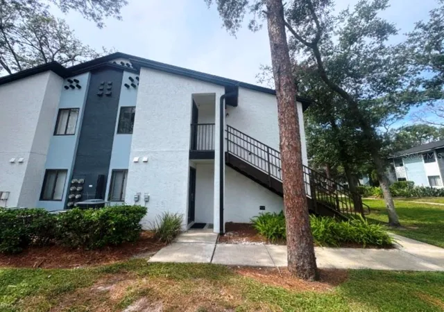 Photo 3 of Condo for sale at 184 Riverbend Dr #203, Altamonte Springs, FL 32714 | MLS# O6447172 | Listing updated on 2026-10-06