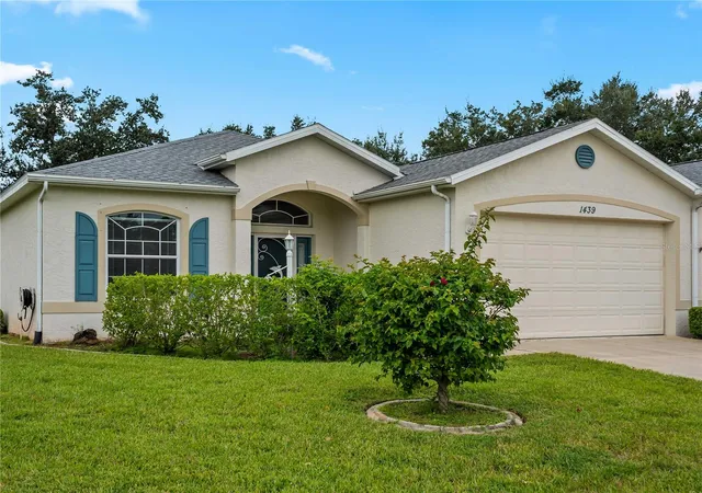 Photo 3 of Single family home for sale at 1439 Mims Ct, North Port, FL 34288 | MLS# N6146052 | Listing updated on 2026-10-08