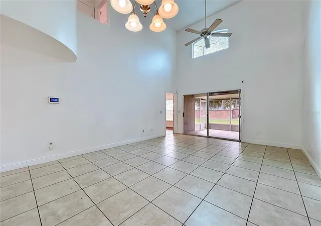 Photo 4 of Townhouse for sale at 13518 Summerton Dr, Orlando, FL 32824 | MLS# S5158863 | Listing updated on 2026-10-07