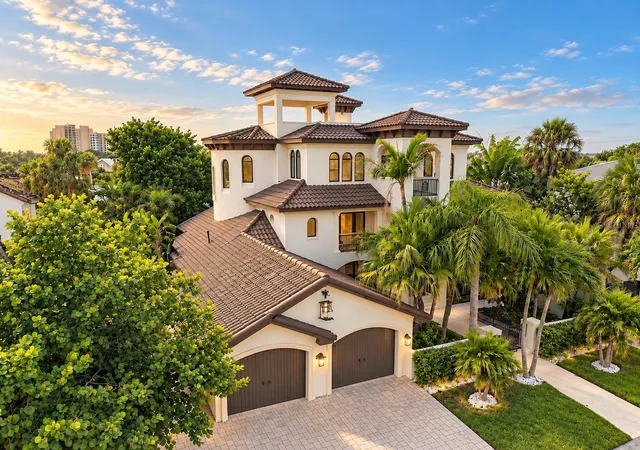 Single family home for sale at 980 Bay Esplanade, Clearwater Beach, FL 33767 | MLS# TB8554787