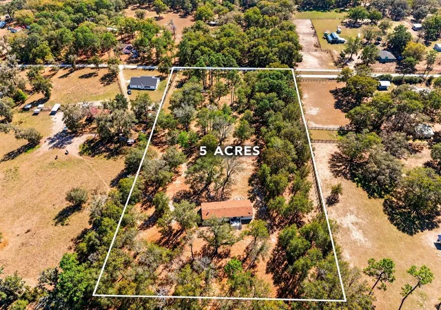 Photo 1 of Manufactured home for sale at 10427 Nw 8th Lane, Ocala, FL 34482 | MLS# O6447179 | Listing updated on 2026-10-05