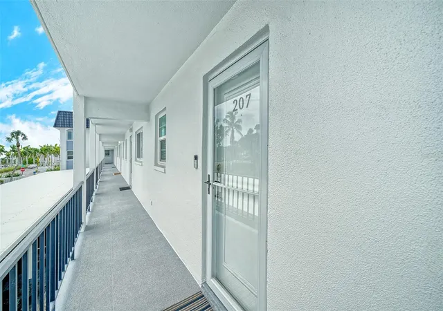 Photo 2 of Condo for sale at 5600 Beach Way Dr #207, Sarasota, FL 34242 | MLS# A4708437 | Listing updated on 2026-10-08