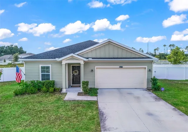 Photo 3 of Single family home for sale at 4677 Sw 83rd Loop, Ocala, FL 34476 | MLS# OM733432 | Listing updated on 2026-10-06