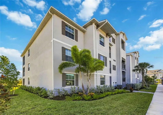 Photo 1 of Condo for sale at 17570 Opal Sand Dr #402, Venice, FL 34293 | MLS# A4708438 | Listing updated on 2026-10-22